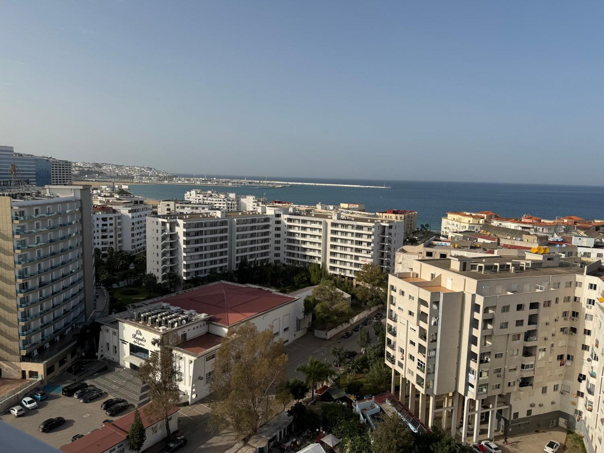Seafront 2 Bedrooms Flat Танжер Екстериор снимка